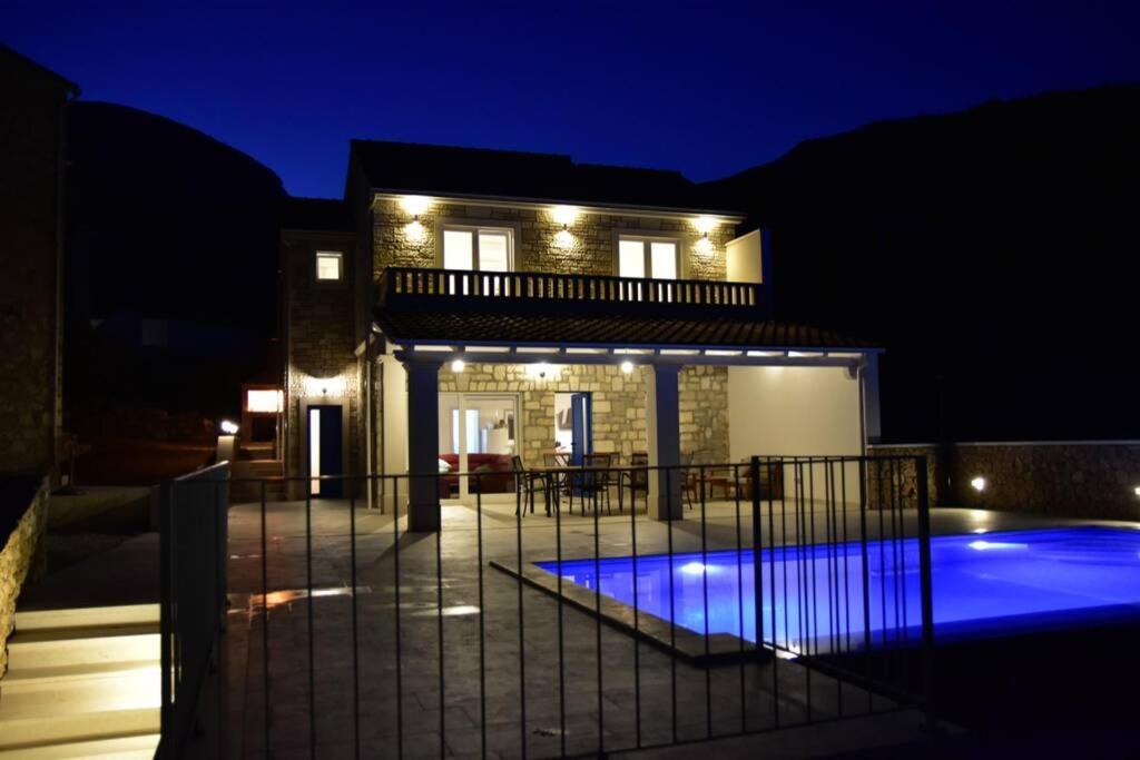 Villa Katarina - Infinity Pool With Amazing View Бол Экстерьер фото