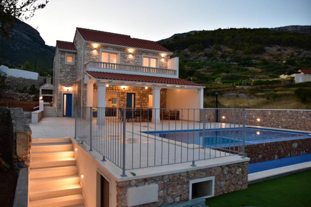 Villa Katarina - Infinity Pool With Amazing View Бол Экстерьер фото