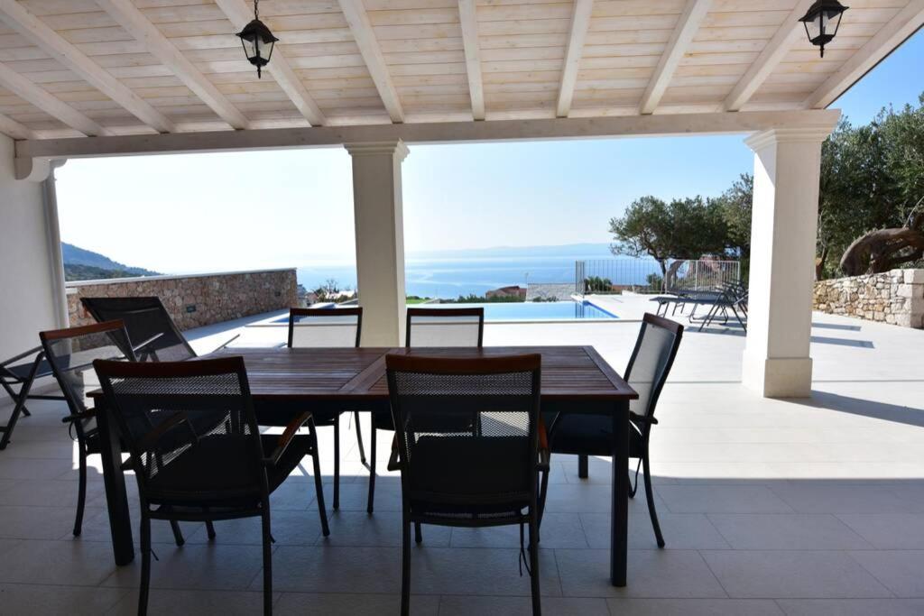 Villa Katarina - Infinity Pool With Amazing View Бол Экстерьер фото