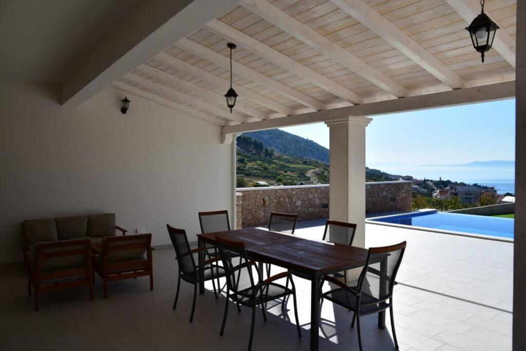 Villa Katarina - Infinity Pool With Amazing View Бол Экстерьер фото